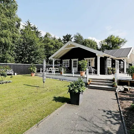 Prázdninový dům Three-bedroom Holiday In 13 *