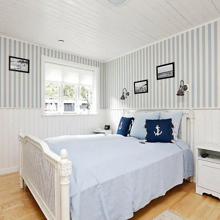 Three-bedroom Holiday In 13 Prázdninový dům Gilleleje